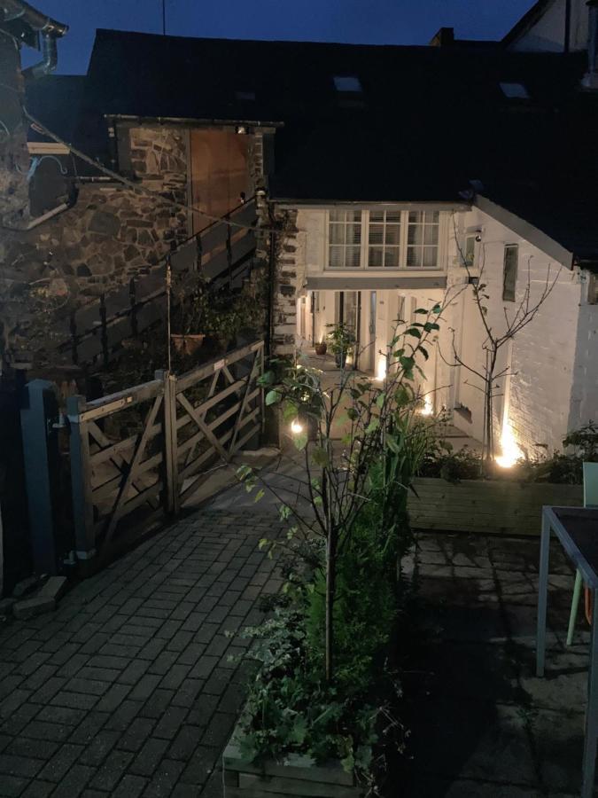 Plymouth Inn 오크햄프턴 외부 사진